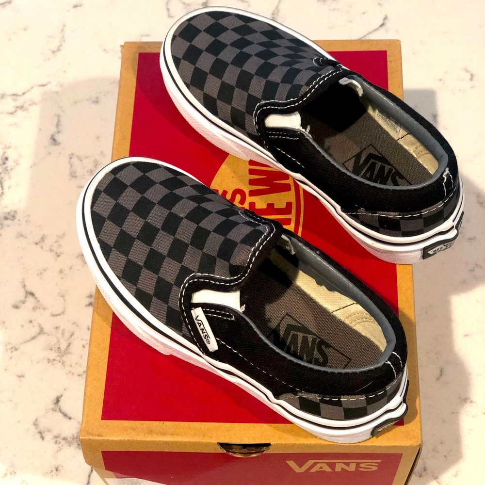 Brand new kids Checkerboard slip on Vans.